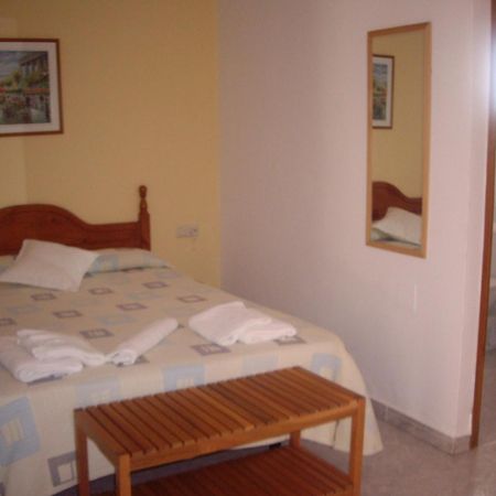 Hostal Mini Golf Los Canos De Meca Ngoại thất bức ảnh