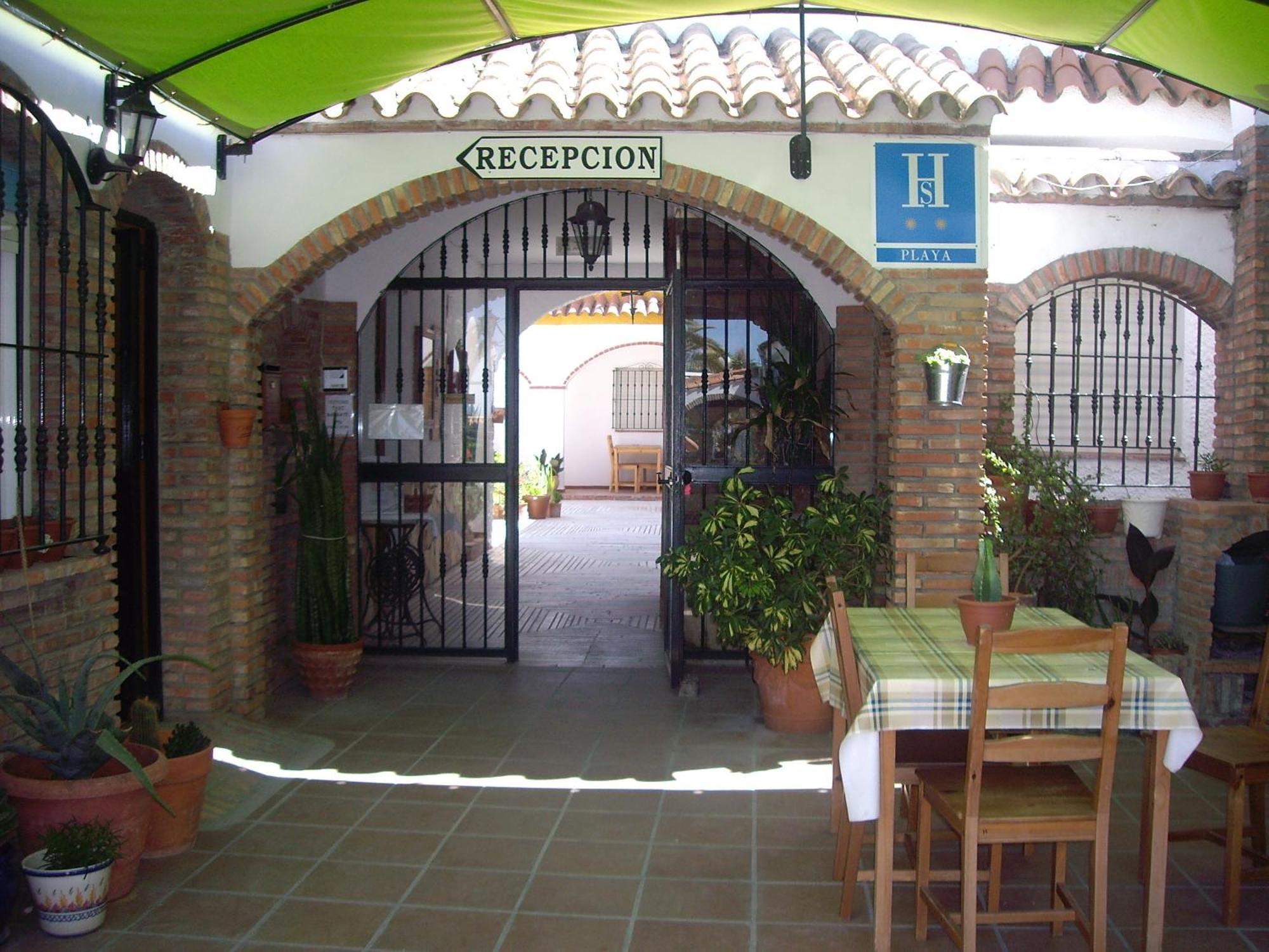 Hostal Mini Golf Los Canos De Meca Ngoại thất bức ảnh