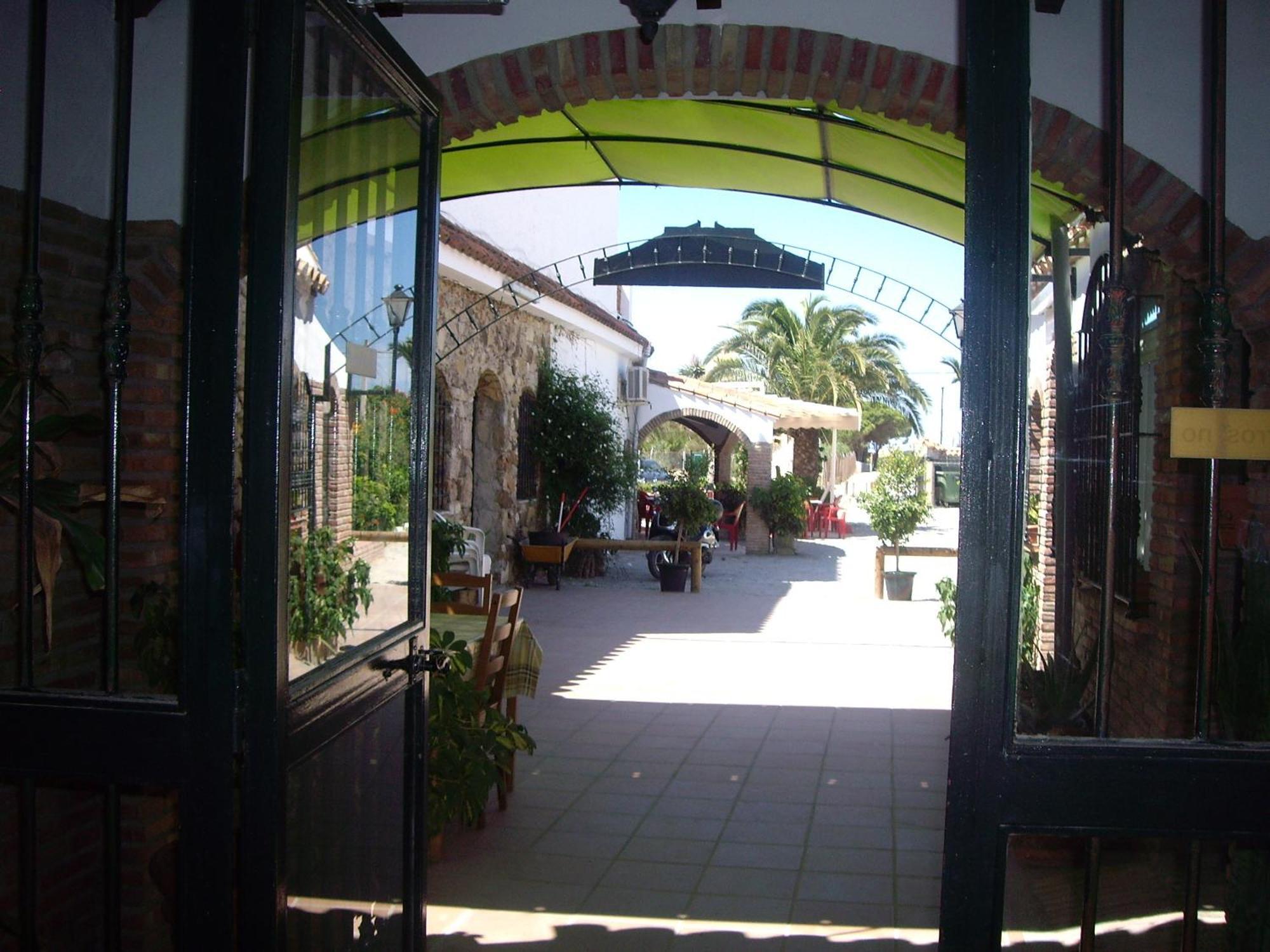 Hostal Mini Golf Los Canos De Meca Ngoại thất bức ảnh