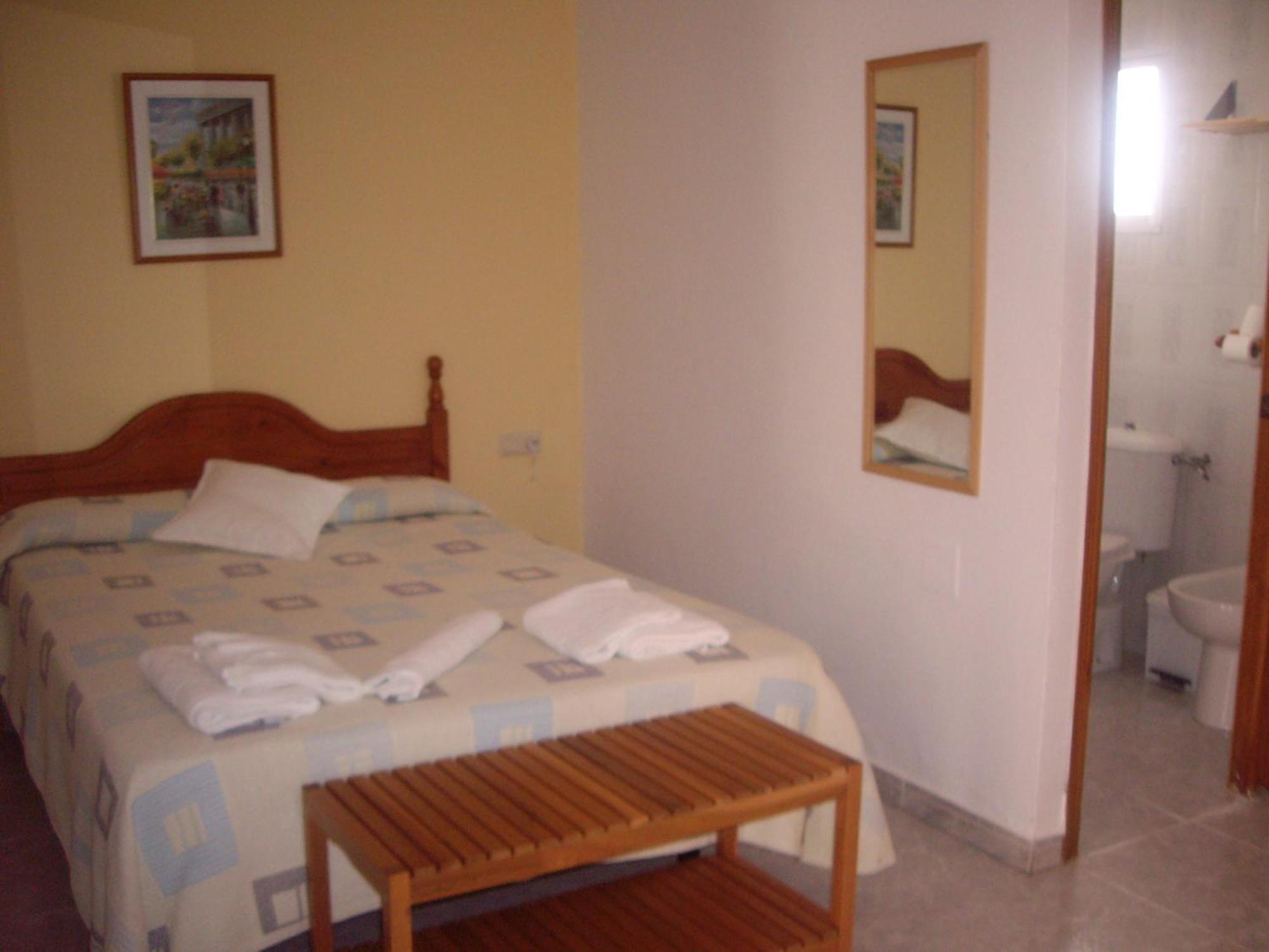 Hostal Mini Golf Los Canos De Meca Ngoại thất bức ảnh